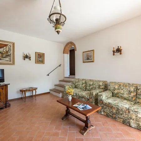 Leccio By Interhome * Preselle